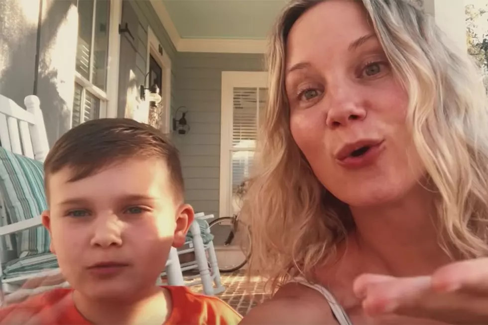Jennifer Nettles’ ‘Tomorrow’ Cover Is Poignant During COVID-19 Pandemic