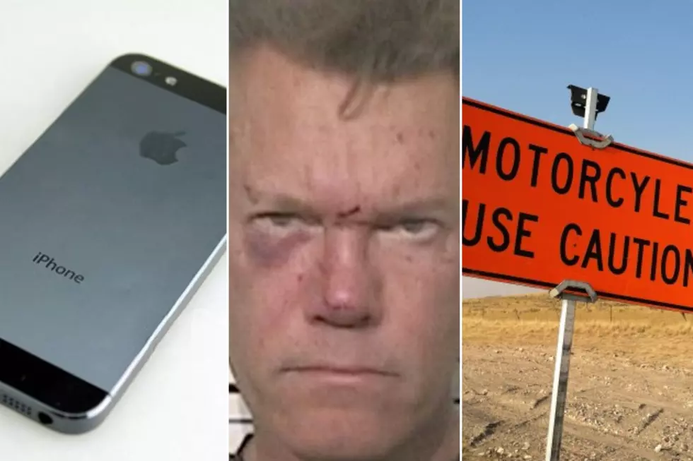 Sell Your Old iPhone, Randy Travis News, and Misspelled Road Signs – Terry’s Weekend Recap